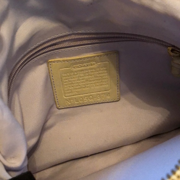 Spring patch Coach purse - Picture 4 of 4